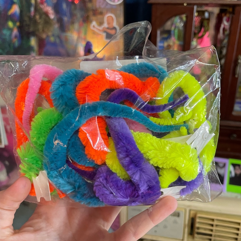 Colorful Fuzzy Worm Toy Bundle Craft Pipe Cleaner Worms on a string